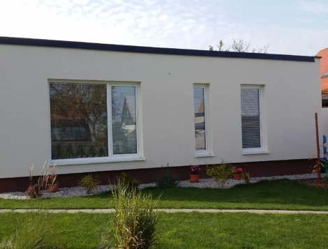 Modulová drevostavba Easy 40 ako letná kuchyňa k RD