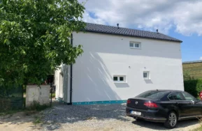 Dvojpodlažná drevostavba Easy 54 pri priehrade Lipno